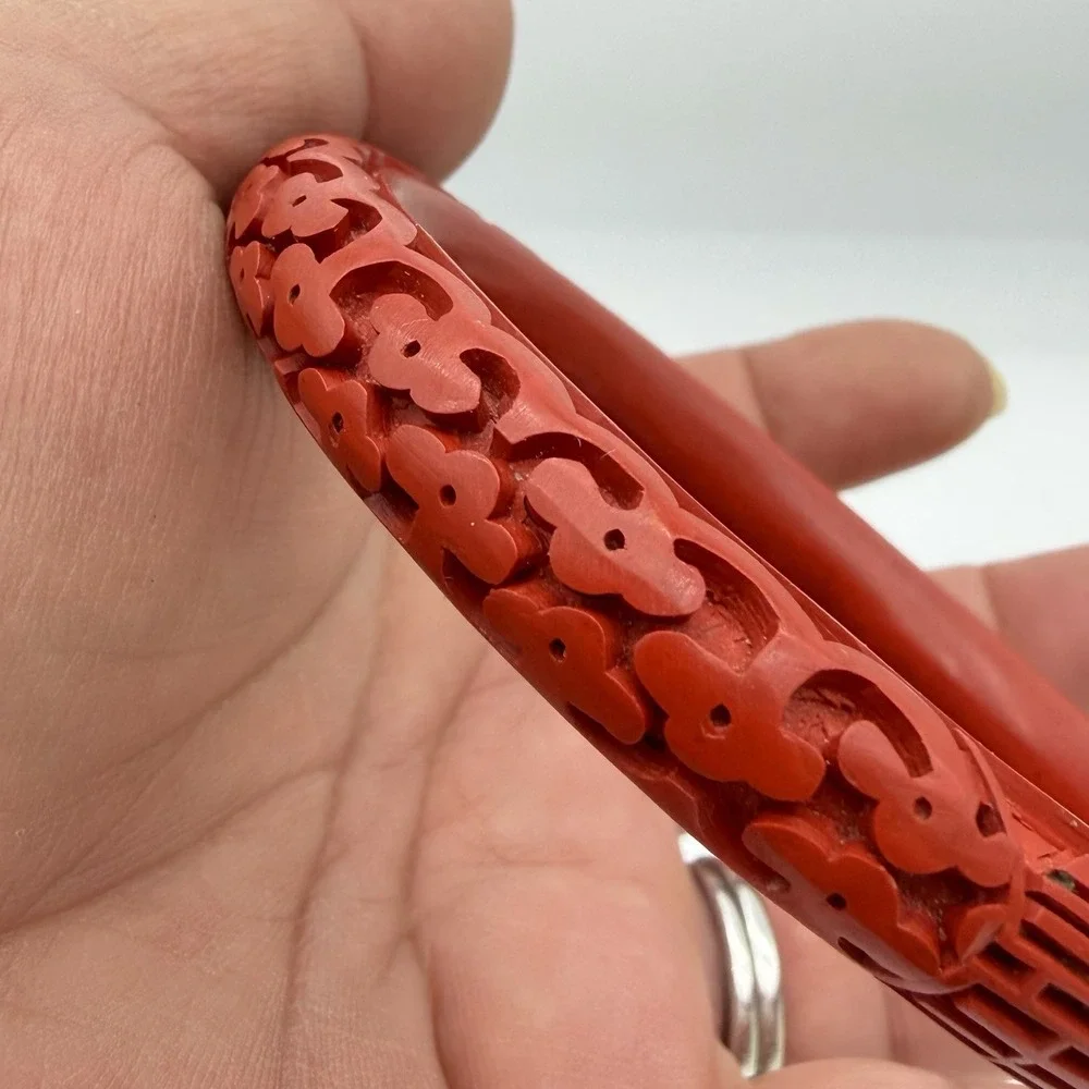 Vtg Chinese Cinnabar Carved‎ Bangle Bracelet Red Lacquer Deeply Carved Intricate